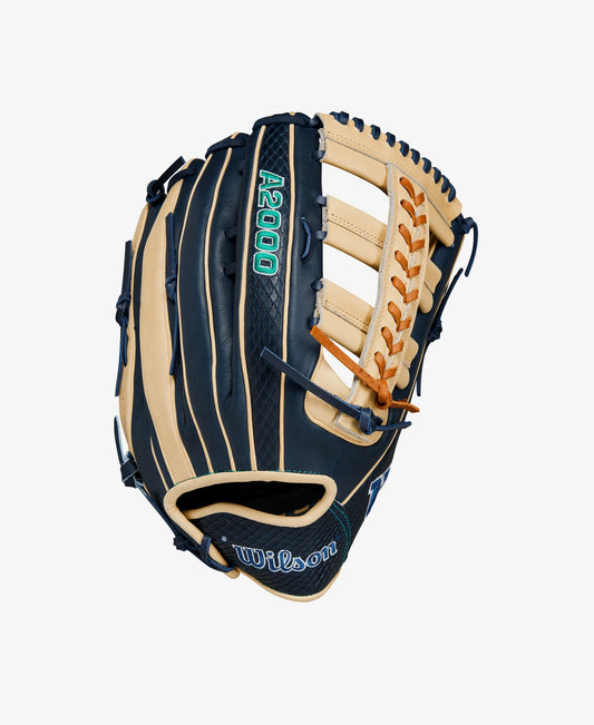 WILSON 2024 JULIO RODRÍGUEZ A2000® JR44 GM 12.75” OUTFIELD BASEBALL GLOVE